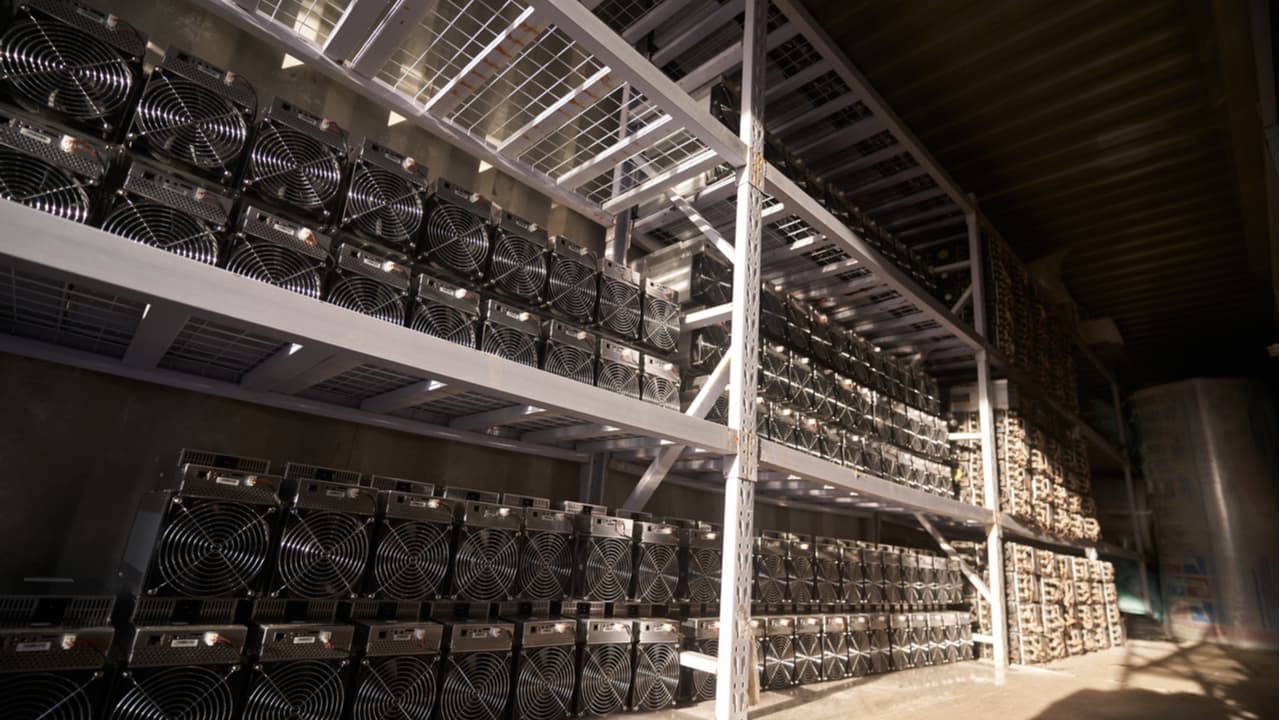 Spanish Police Raid Illegal Cryptocurrency Mining Farm in Spain