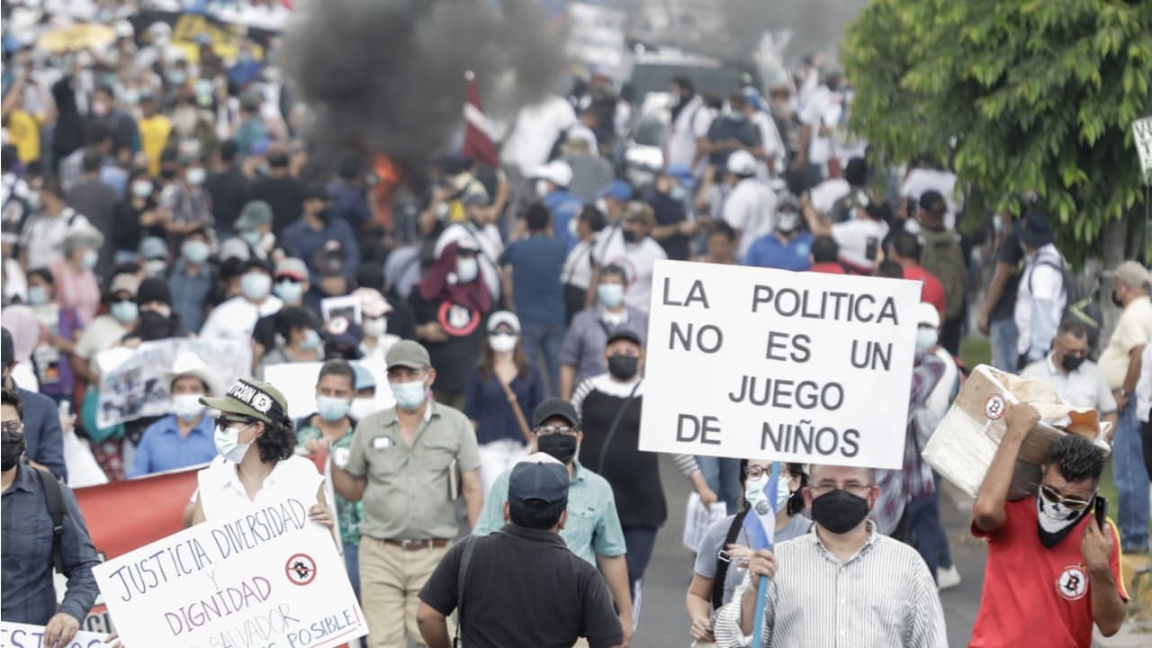 A Rocky Start for Bukele's Bitcoin Law — El Salvador After Adoption