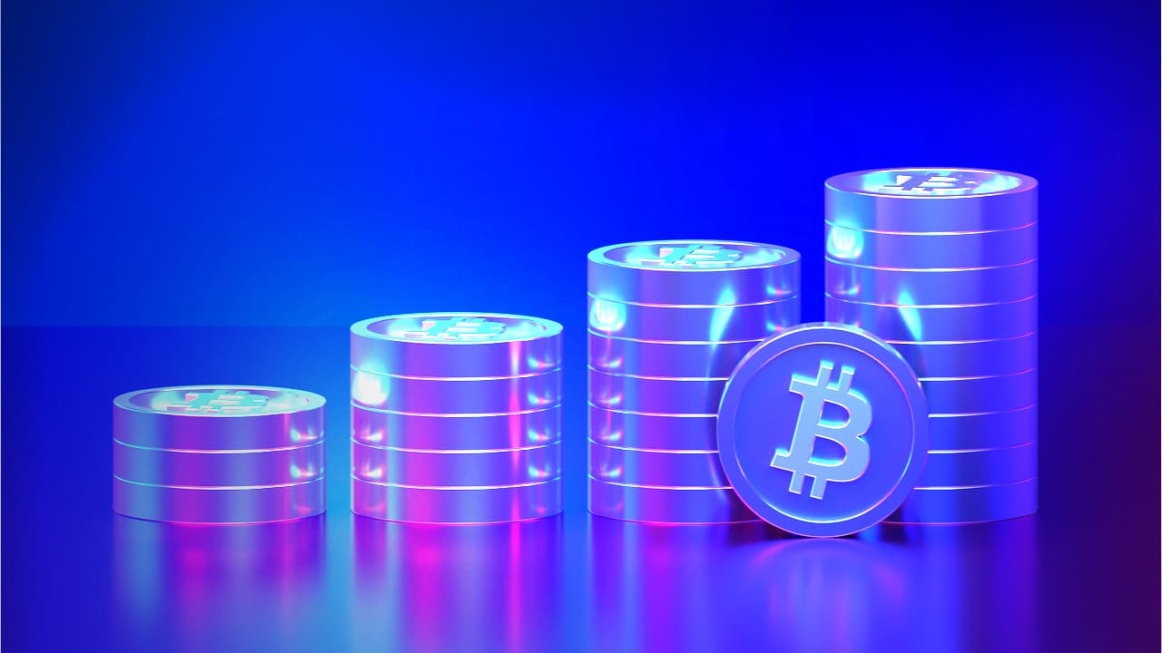 Valkyrie's Bitcoin Strategy ETF Debut Listing Drops Over 4% — Proshares ETF Slides 3.5%