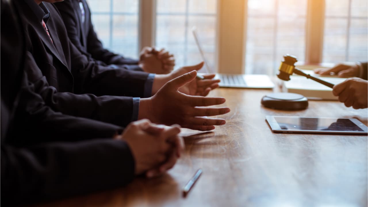 Investors in Collapsed South African Crypto Platform Push for Jailing of Africrypt Directors