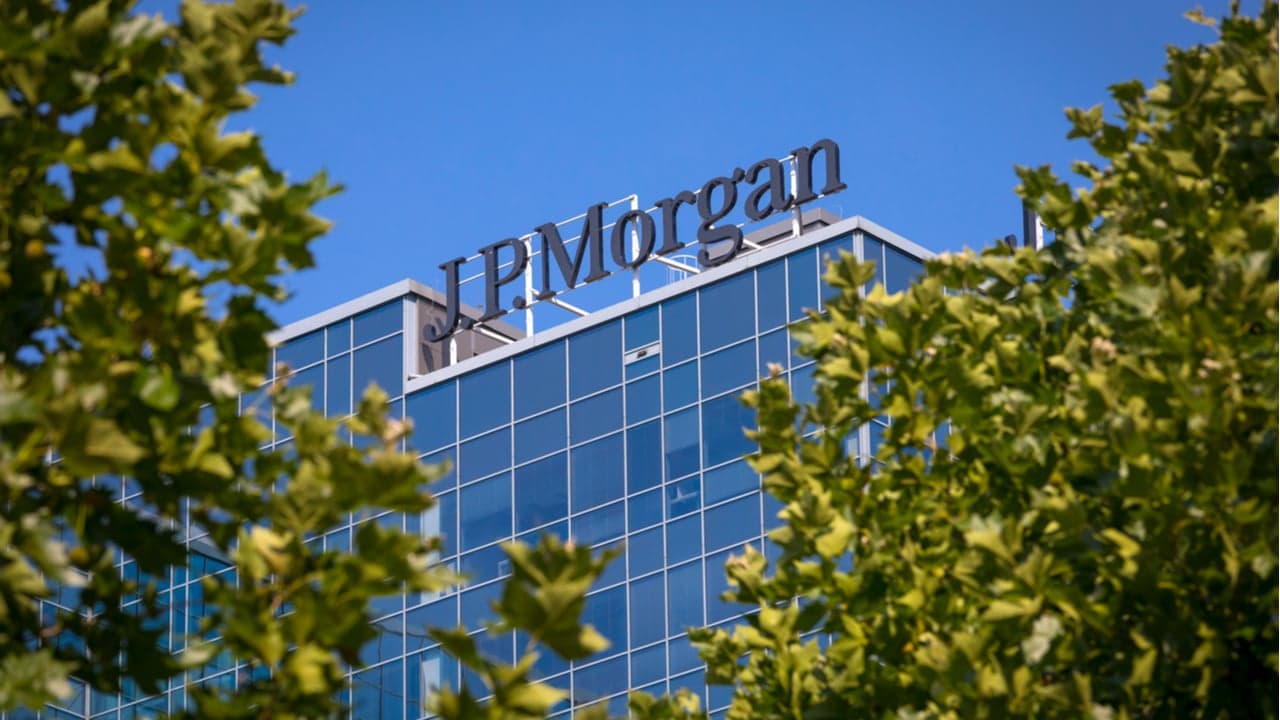 JPMorgan Lowers Its Bitcoin Fair Price Estimate to $38K Amidst Volatility