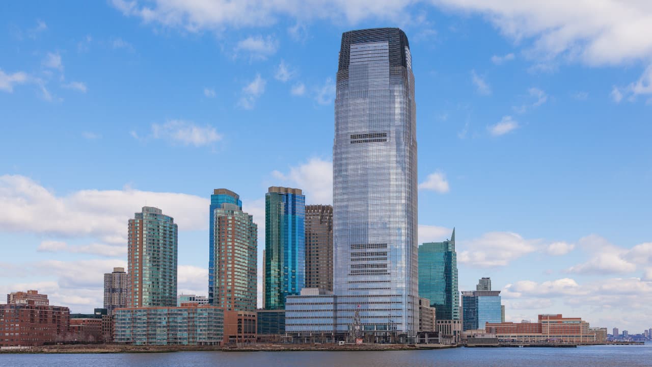 Executive Leaves Goldman Sachs for Coinbase — Says It's Time to Embrace Crypto, Create Economic Freedom