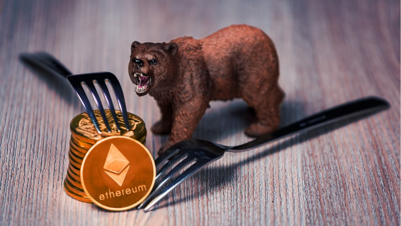 Bitcoin, Ethereum Technical Analysis: ETH Remains Below $2,800 to Start Weekend