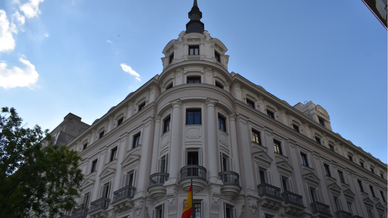 Spanish Securities Watchdog Calls for Search Engines, Social Network Operators to Stop Promoting Unregistered Investment Platforms