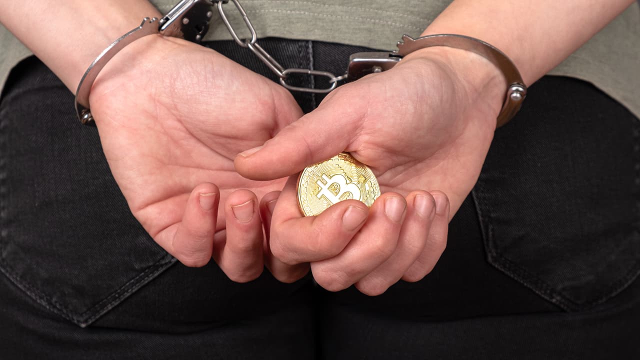 Hong Kong Police Arrest Conman After He Vanished With Over $191K Belonging to a Crypto Trader