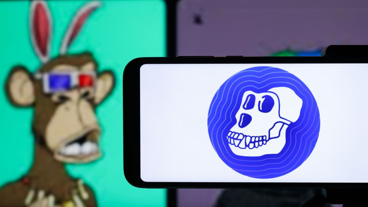 Biggest Movers: APE, XLM Move Close to 1-Month Highs