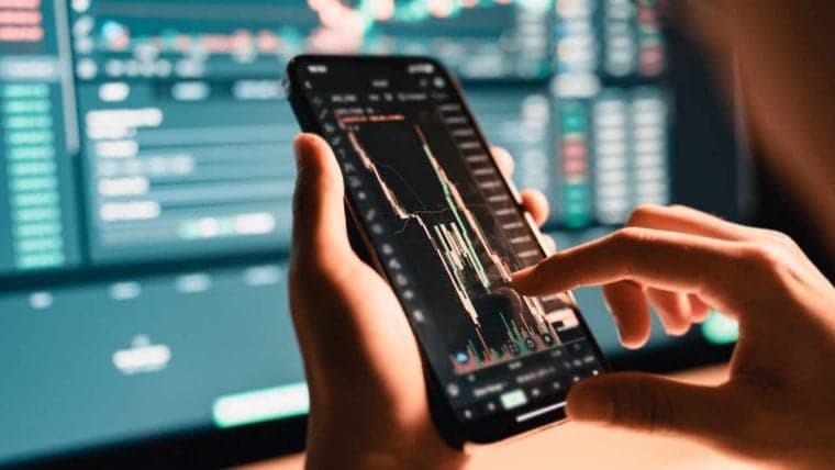 Devere CEO Expects Further Volatility in Crypto Market Before Year-End — Says Savvy Investors Will Benefit From Panic Sellers