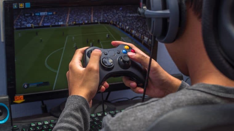 Xbox Boss Phil Spencer Calls Today's Metaverse a 'Poorly Built Video Game'