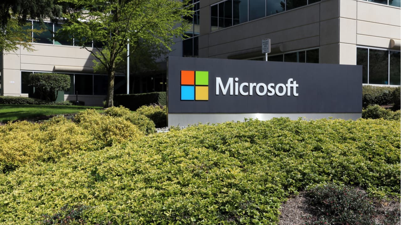 Microsoft Working to Bridge Its Services With the Metaverse