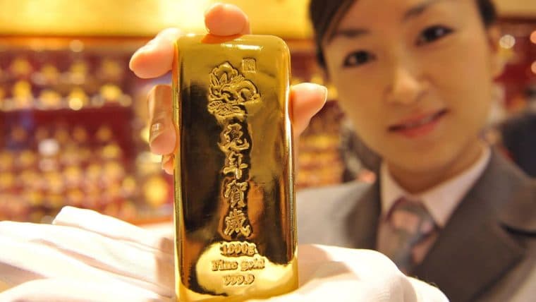 Central Bank Gold Demand Rose at the Fastest Pace in 55 Years, Analyst Says Silver Could Outperform Gold in 2023