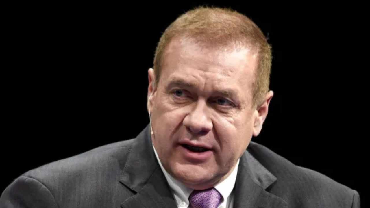 Guggenheim CIO Scott Minerd Warns of a Crypto 'Washout' Similar to the Internet Bubble