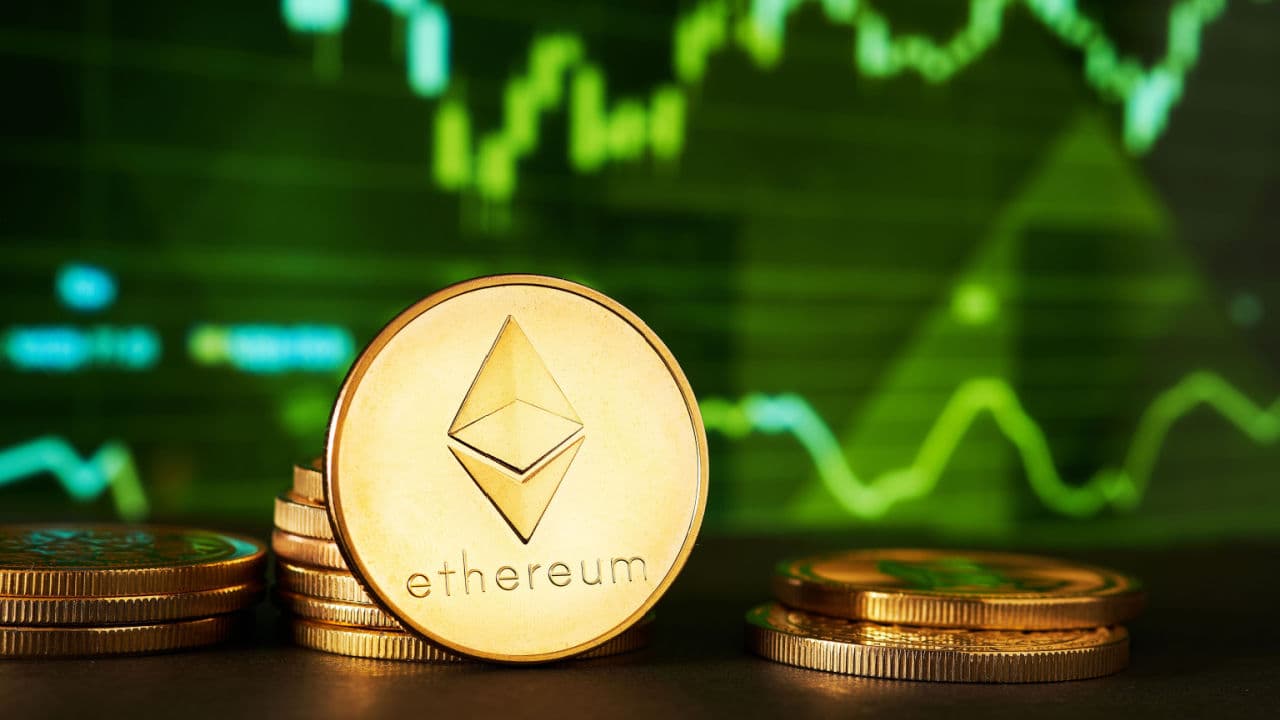 Bitcoin, Ethereum Technical Analysis: ETH Nears $1,230 Resistance, Following Strong US GDP Data