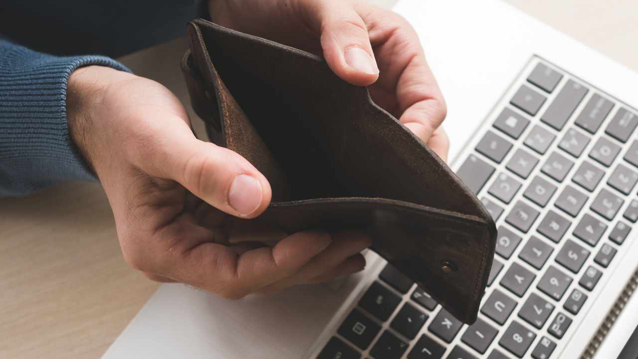 US Arrests 'Mutant Ape Planet' NFT Creator in $3M 'Rug Pull' Scheme to Defraud Crypto Investors