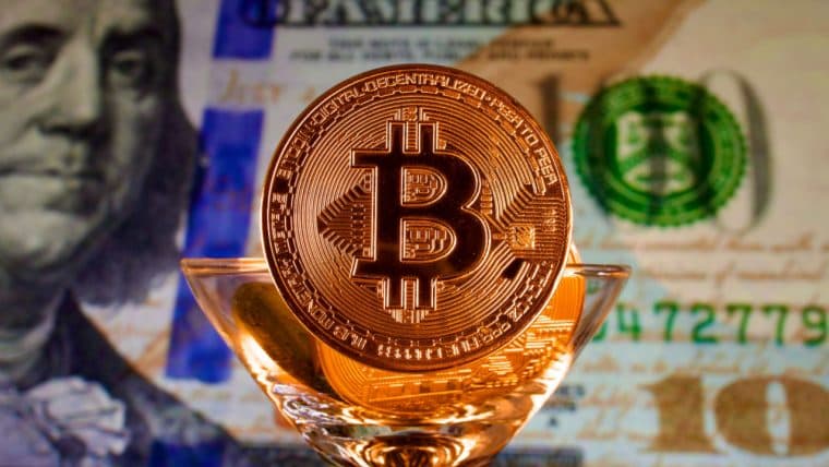 Bitcoin, Ethereum Technical Analysis: BTC, ETH Lower, Ahead of Key Week of US Economic Data