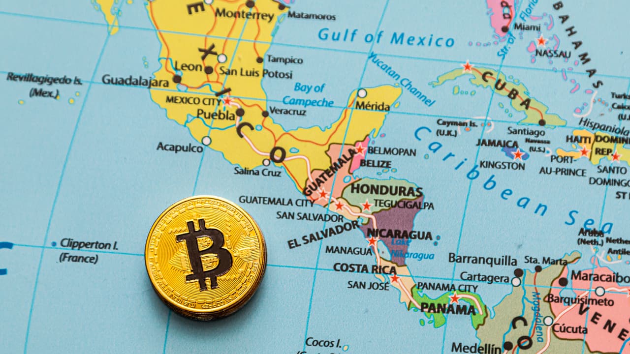 IMF Report on El Salvador's Bitcoin Adoption: Risks Averted, but Transparency Needed
