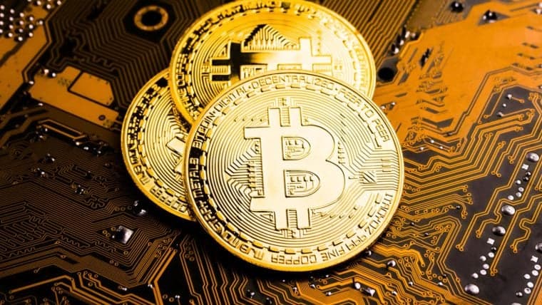 Ark Invest on $1.4M BTC, Possible Julian Assange-Linked File on Bitcoin Blockchain — Week in Review