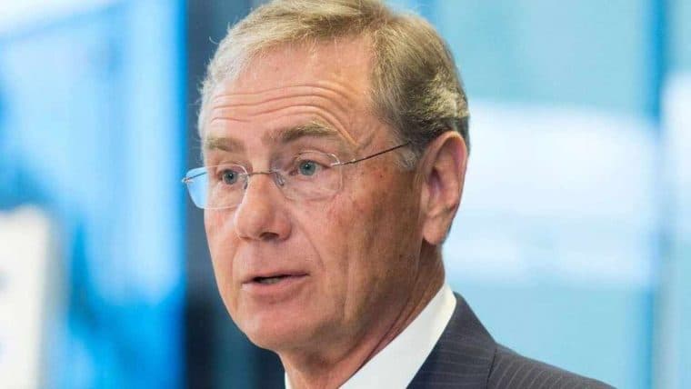 US Lawmaker Urges Government to Guarantee All Deposits to Avoid Runs on Smaller Banks