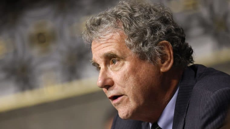 Senate Banking Committee Holds Hearing on Recent Bank Collapses, Calls for Tougher Regulations