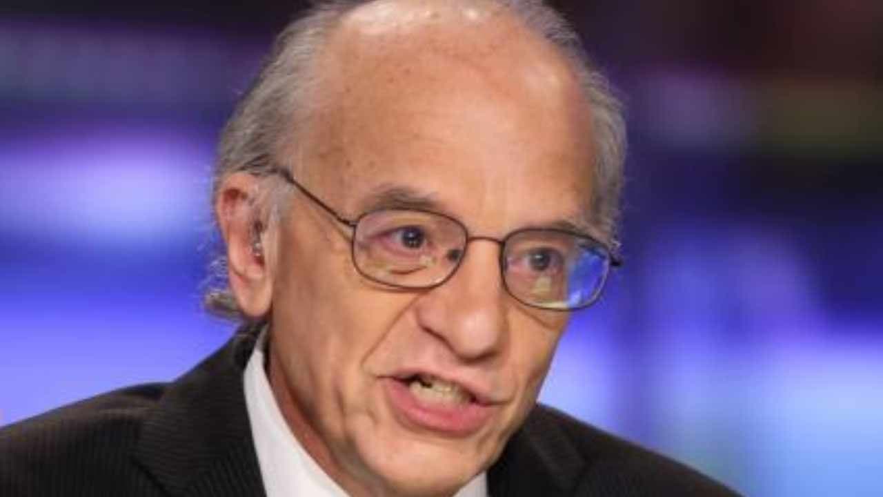 Wharton Professor Expects Bitcoin to Fall When People Feel Safe in the Banks Again