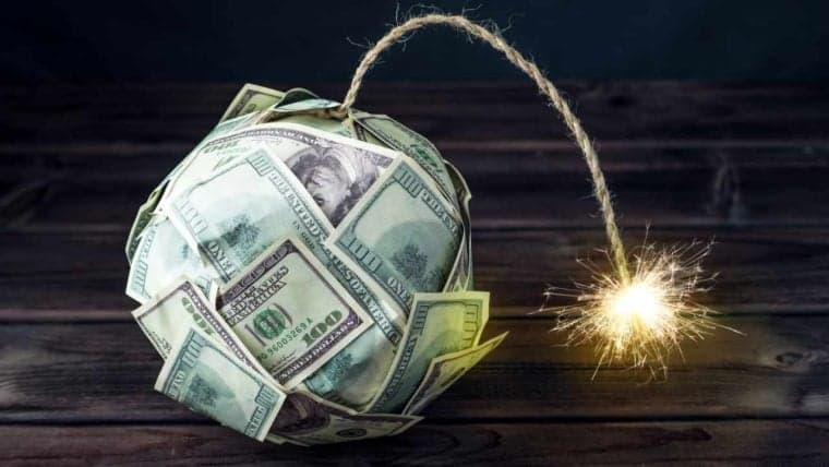 Economist Peter Schiff Warns of US Dollar Devaluation and 'Biggest Economic Disaster' in History