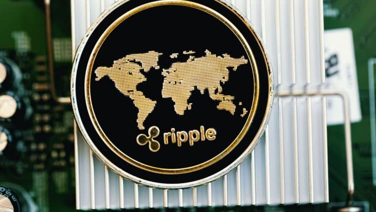 Biggest Movers: XRP Hits 2-Week High, SHIB Marginally Higher