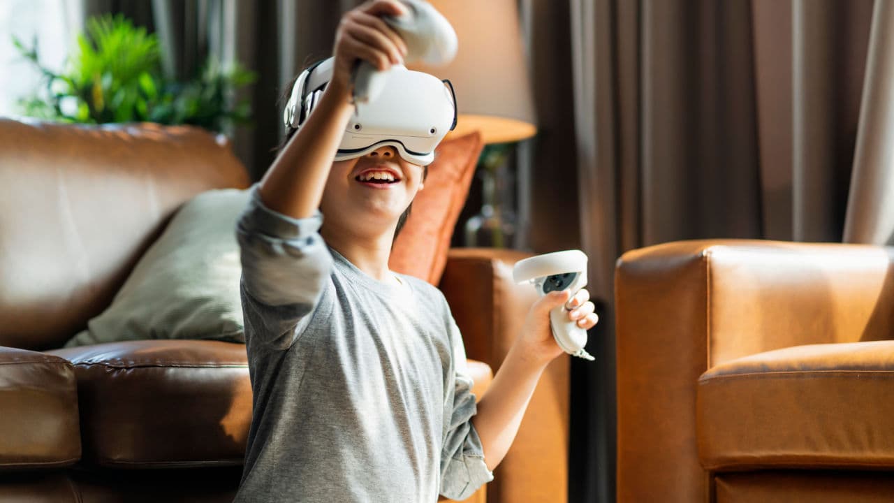 Democratic Senators Push Against Meta's Idea of Bringing the Metaverse to Teens