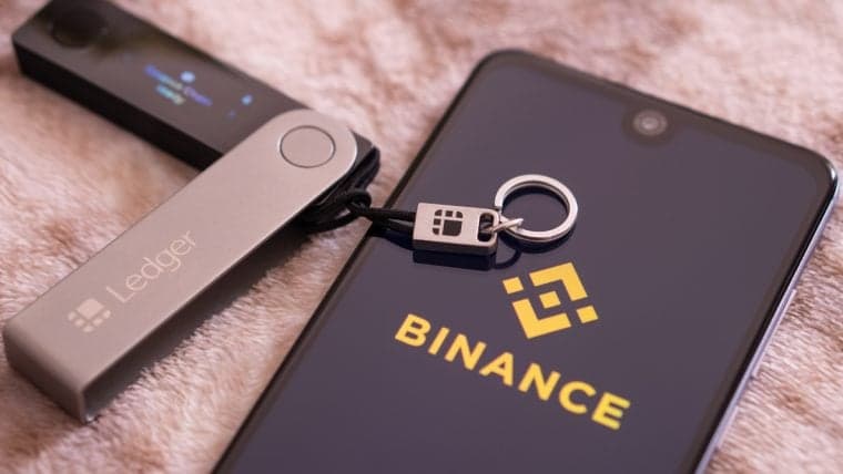 Report: Binance US Struggles to Secure Banking Partner Amid Regulatory Crackdown on Crypto Industry