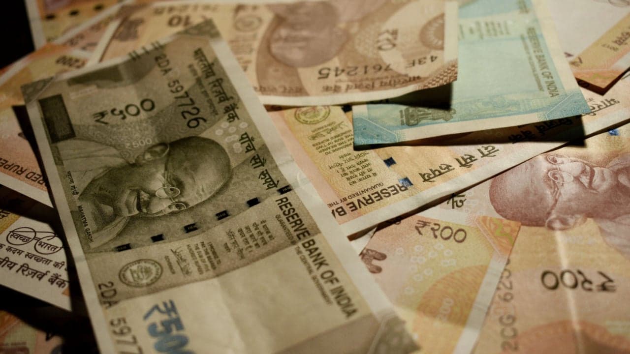 India to Facilitate International Settlements in Rupees to Reduce Dependence on the US Dollar
