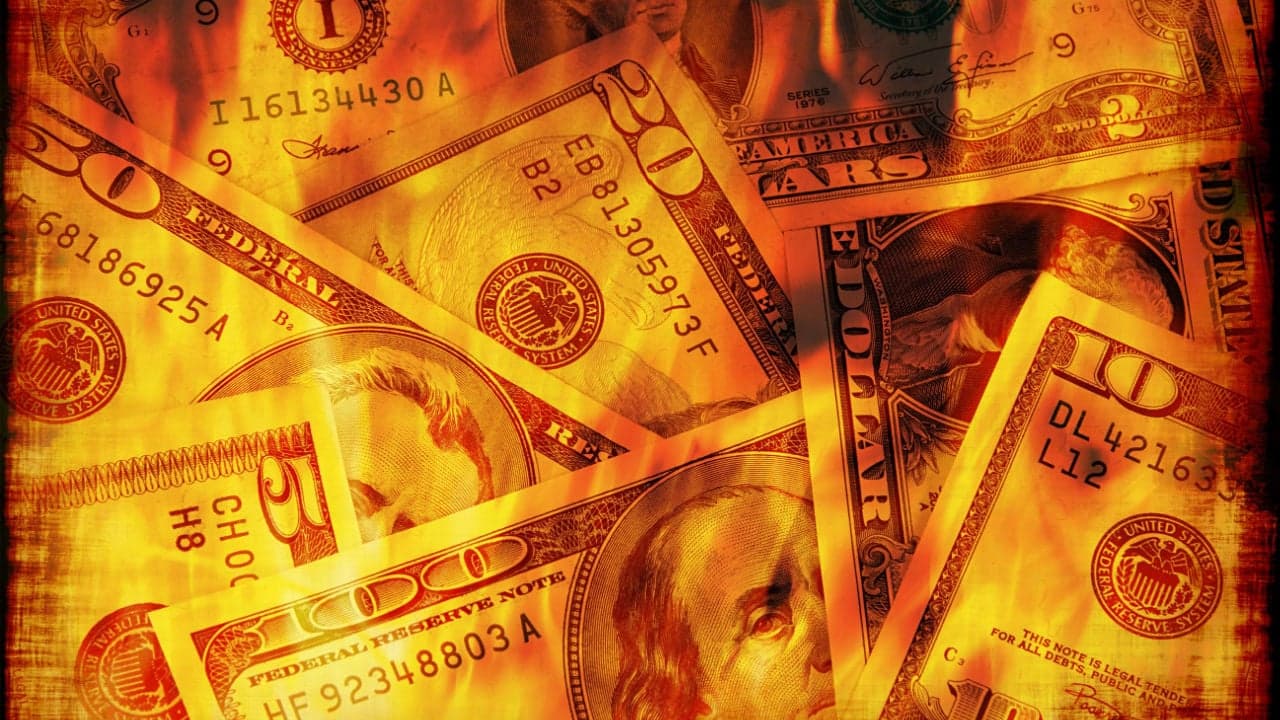Financial Analyst Charles Nenner Warns About the End of the US Dollar and Its Consequences