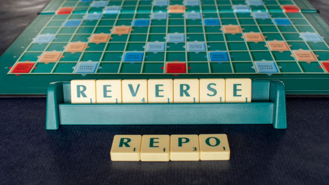 How the Federal Reserve Is Now Competing With Banks for Deposits: Enter the Reverse Repo Facility