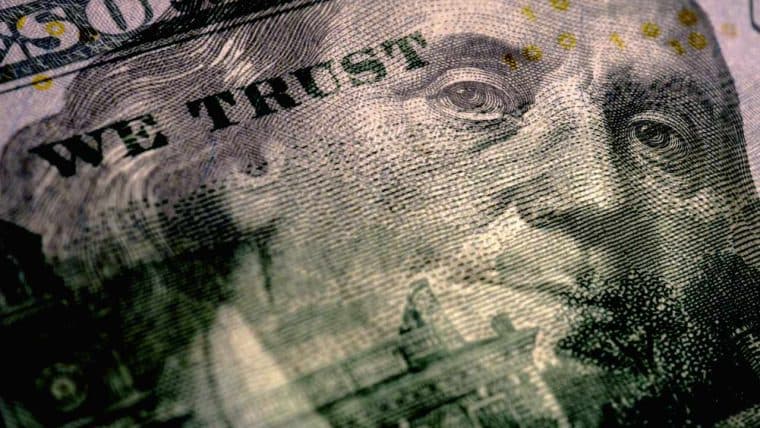 Strategists: US Dollar's Reserve Currency Status Eroding at 'Alarming Pace'