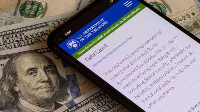 Economist Peter Schiff Blasts Debt Ceiling Deal, States National Debt Might Increase by $4 Trillion in the Next Two Years