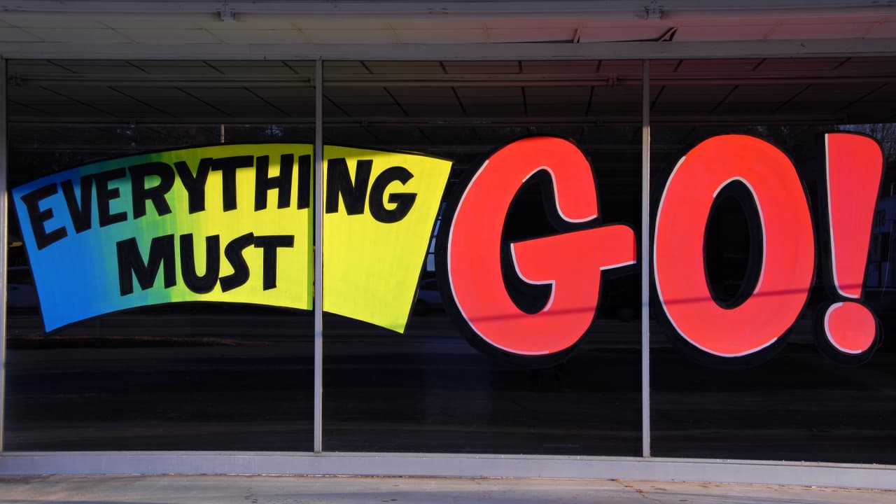 Silvergate Bank Faces Regulatory Deadline for Self-Liquidation Plan