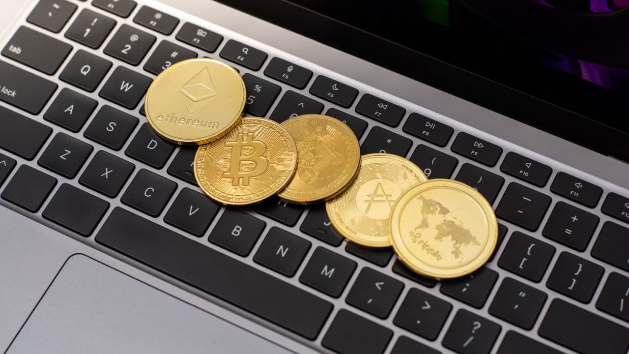 Biggest Movers: XRP 9% Lower, as Price Falls From 10-Week High