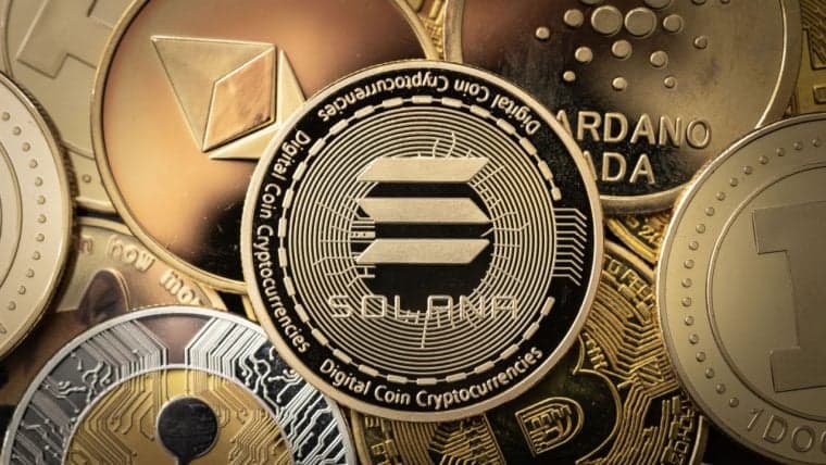 Biggest Movers: SOL Slightly Higher, as XRP Collides With Key Resistance Level