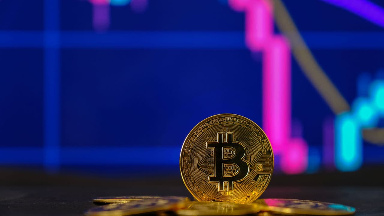 Bitcoin, Ethereum Technical Analysis: BTC Consolidates Close to $26,300 Support Level, Market Volatility Remains High