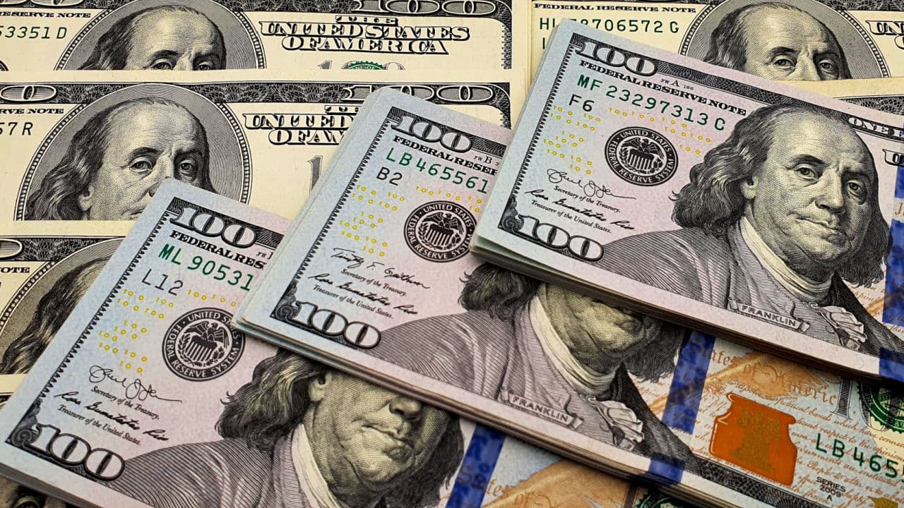 Russian Finance Minister Talks Dollar Attack on Russia, Importance of Developing Alternatives for Settlements