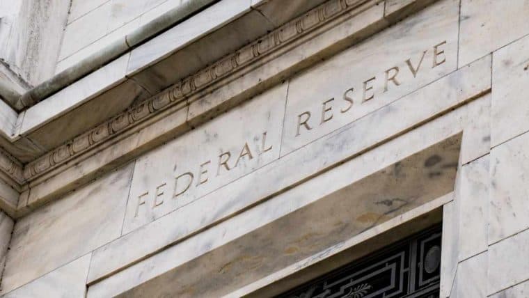 Fed Launches New Crypto Oversight Program, Issues Dollar Stablecoin Guidelines