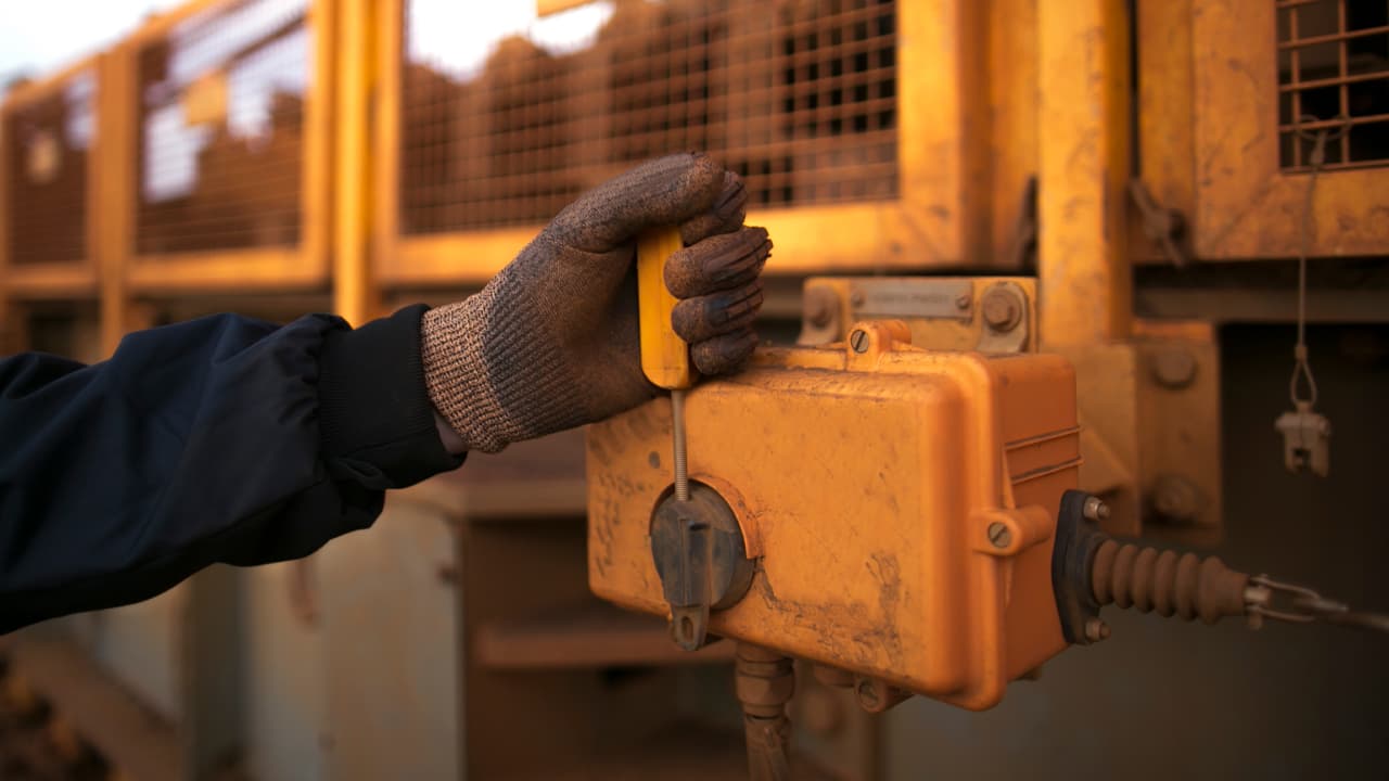 Laos Pauses Crypto Mining Applicants Amid Rising Power Demands