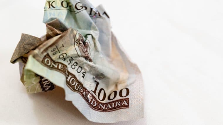 Nigerian Currency Plunges to New Low, Central Bank Says the Naira Is Undervalued