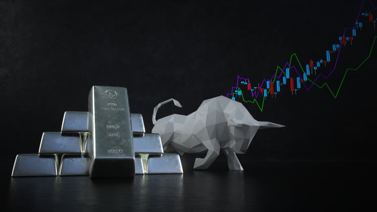 Kiyosaki: Buy Silver Before It's Gone; Michael Burry Bets Against Stocks — Week in Review