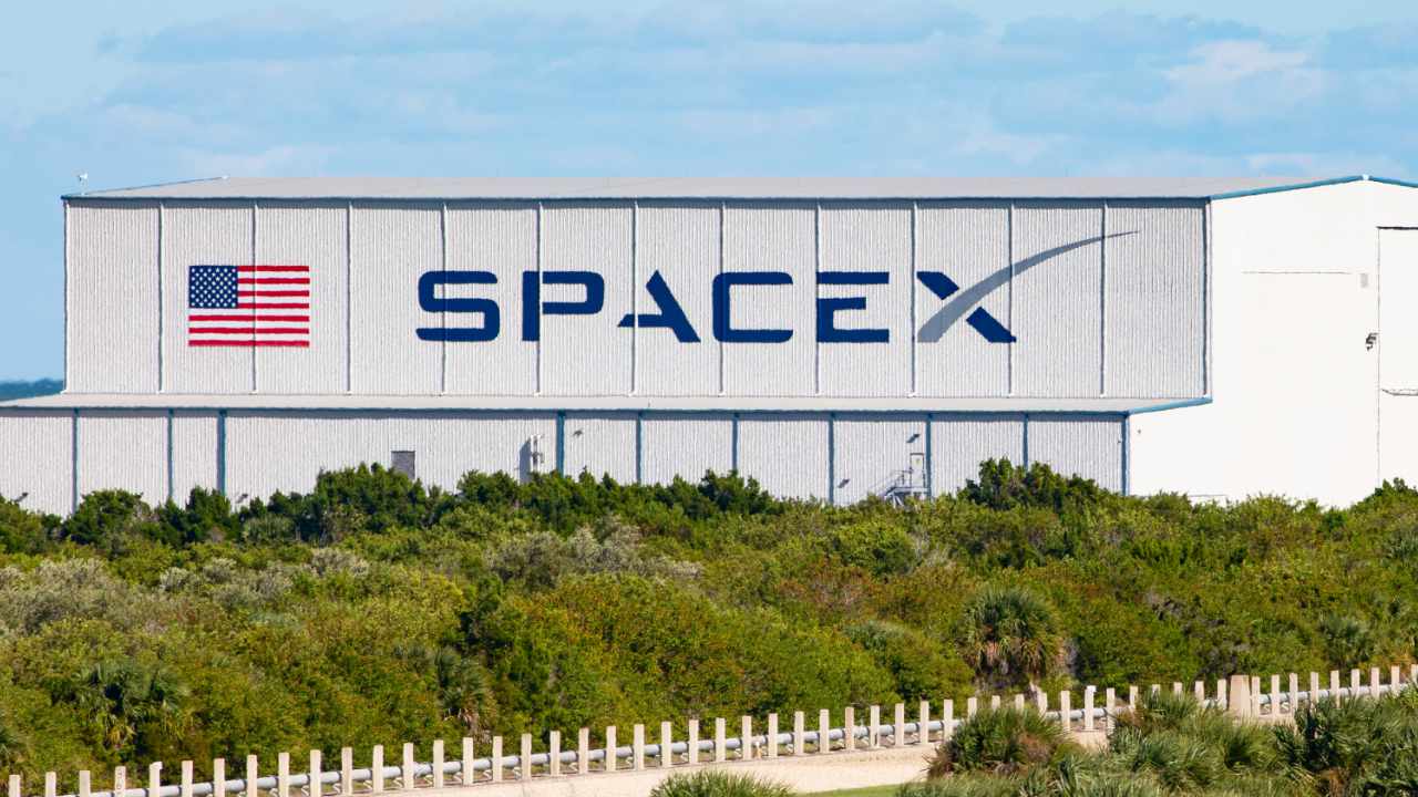 Elon Musk's Spacex Writes Down Bitcoin Worth $373 Million