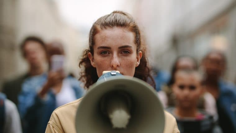 Environmentalists Rally Against Crypto Mining Facility Renewal in New York, Citing Climate Concerns