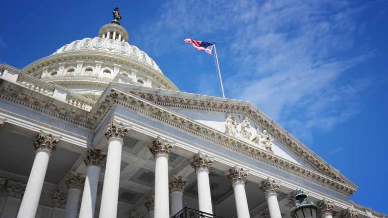 Coinbase Executive Urges Congress to Pass 'Sensible' Crypto Legislation Swiftly as Middle East Conflict Escalates