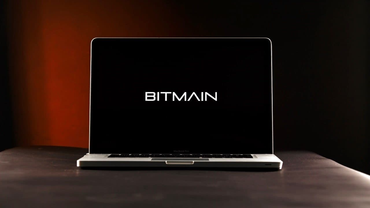 Bitmain Halts Employee Salaries Amid Financial Woes, Report