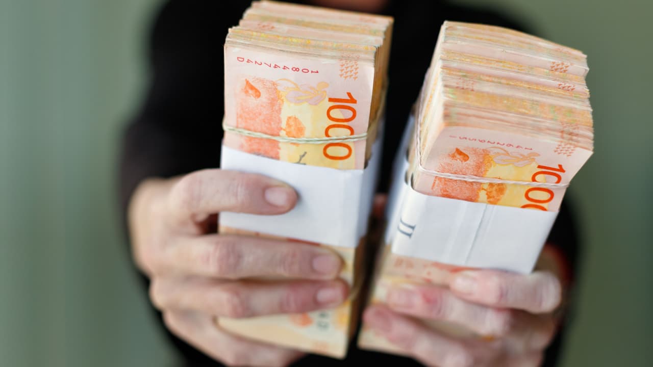 Argentine Peso Reaches Record Lows After National Digital Currency Push