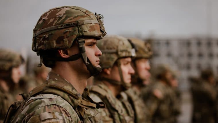 Congressional Investments in Defense Stocks Raise Ethical Eyebrows Amidst Ongoing Wars