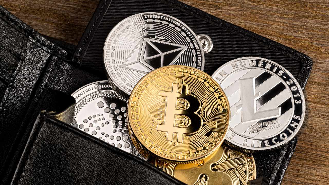 Senator Introduces 'Keep Your Coins Act' to Protect Right to Use Self-Hosted Wallets