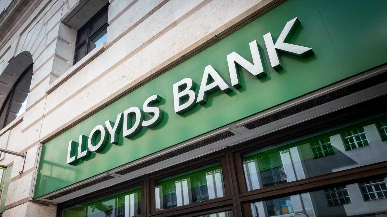Lloyds Bank Issues 'Urgent Warning' on Rising Threat of Crypto Scams