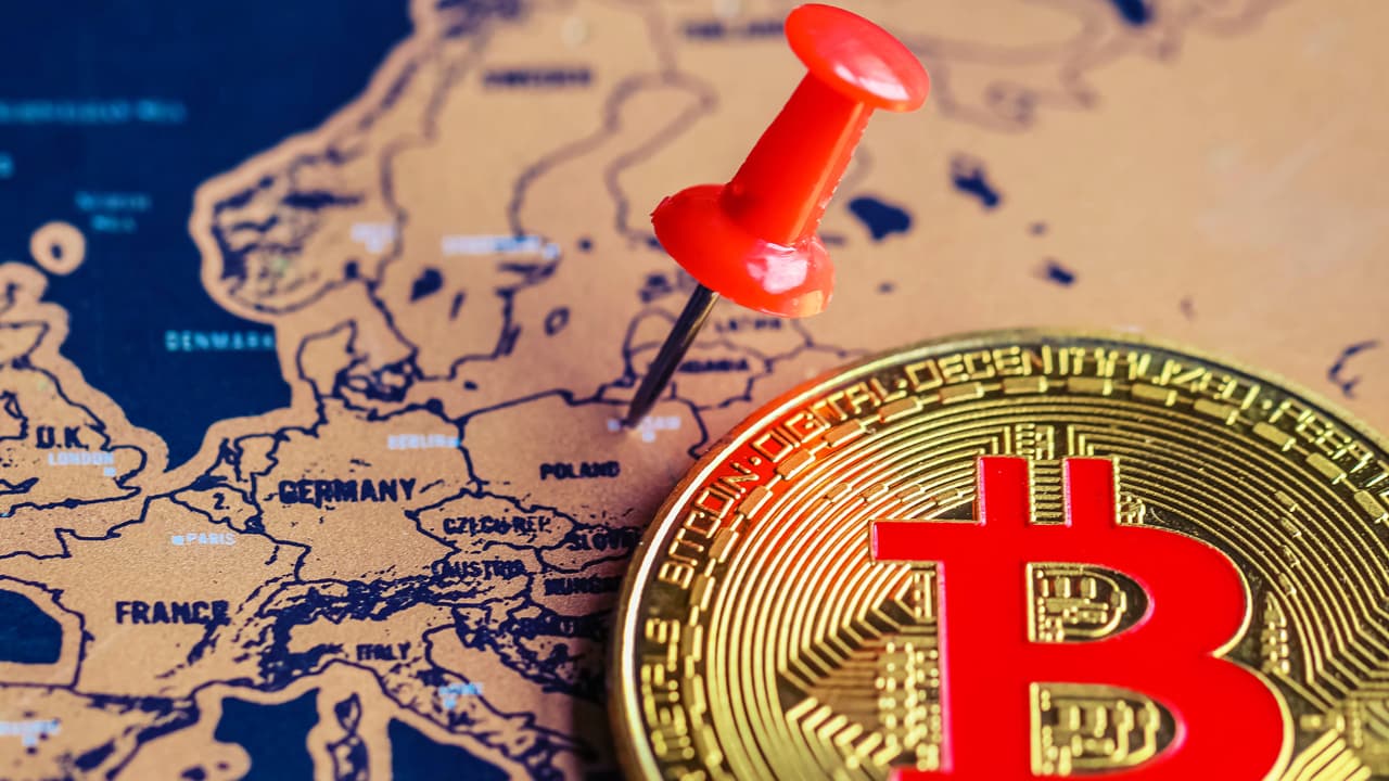 Report: Crypto Mining Equipment Found in Poland's Supreme Court